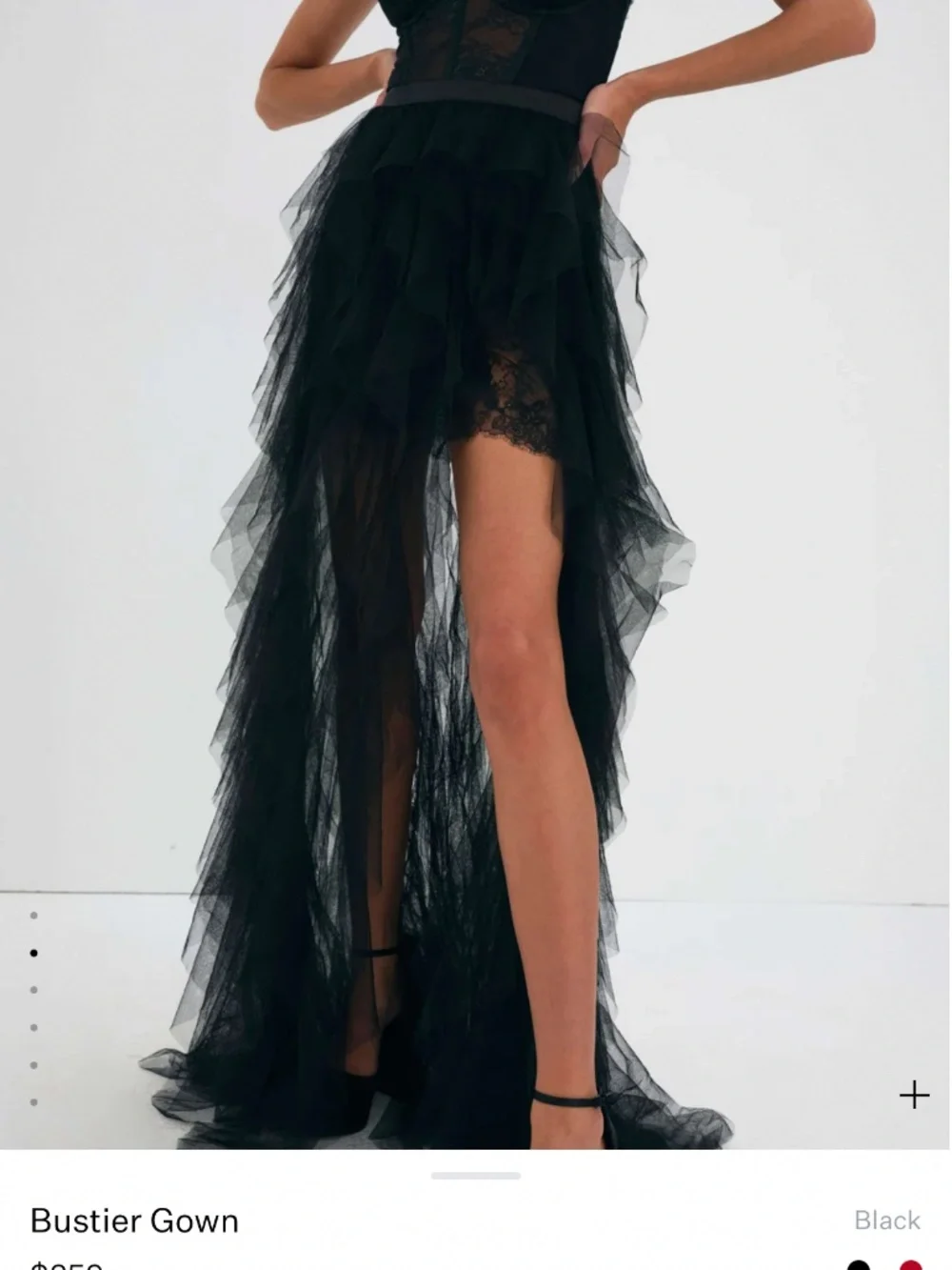 Lace dress - Picture 2 of 3